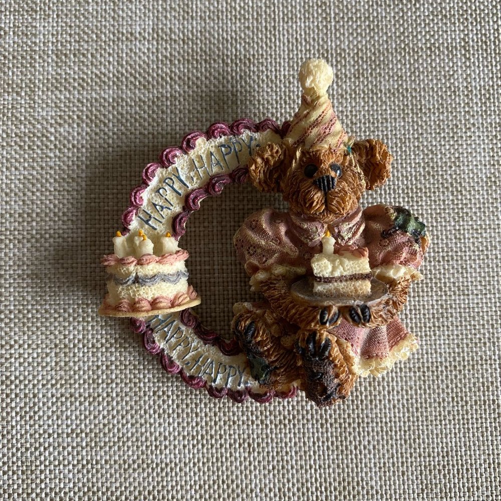 Boyds Bears Bearwear Vintage Pin Brooch Resin Happ